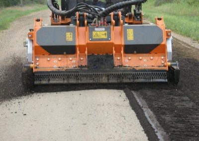 PT-300-with-asphalt-shredder